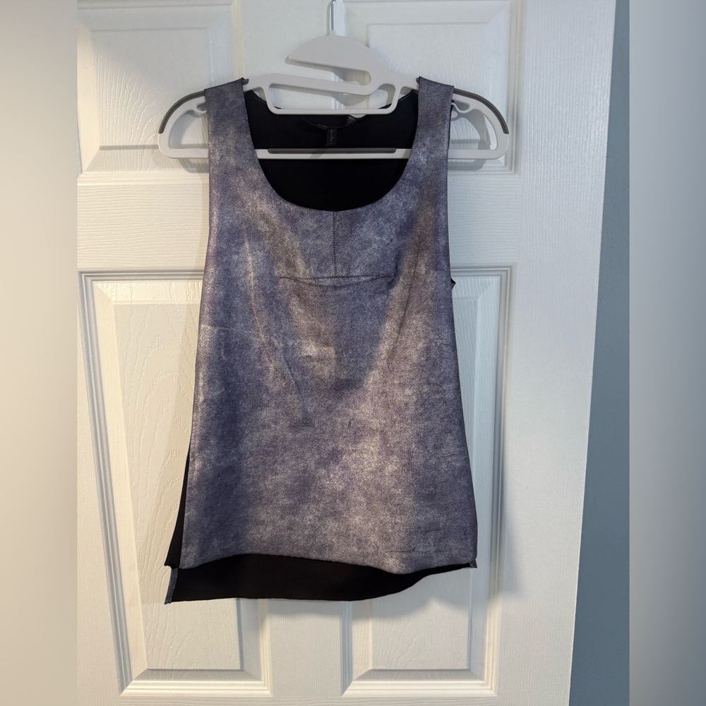 BCBGMaxAzria - Metallic Tank Top - XS friends